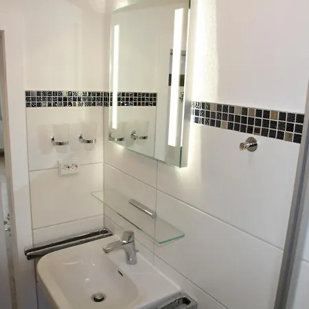 Julius 5 * זנקט אנדריאסברג