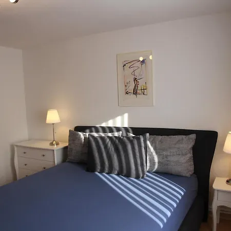 Julius 5 Apartment *